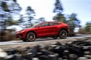 lamborghini_urus_04.jpg