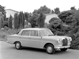 Mercedes W110 1961 3.jpg