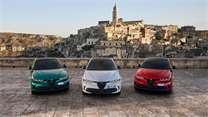 Alfa Romeo zhmotnila národní dědictví v nových výbavách všech třech modelů. Přijedou i na náš trh | Zdroj: Zdroj: Alfa Romeo
