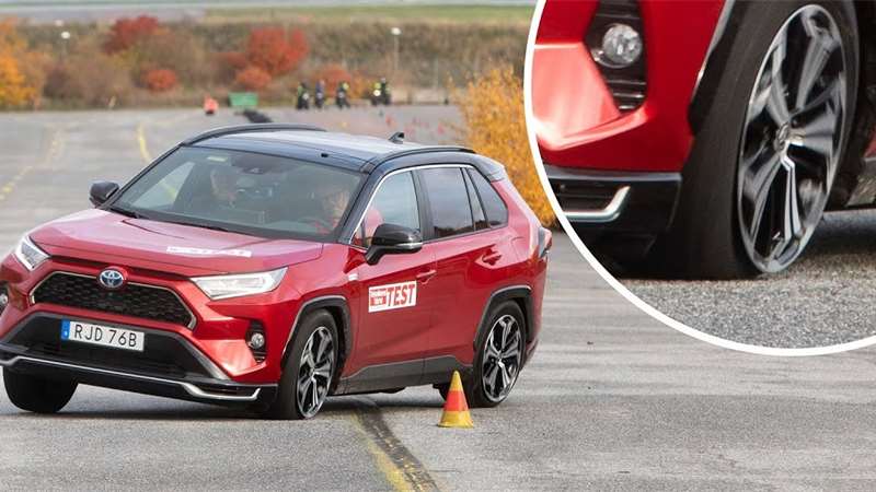 Plug-in hybridní Toyota RAV4 si v losím testu nevedla dobře. Nebyla však sama