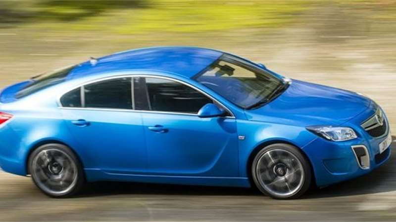 Vauxhall Insignia VXR SuperSport: rychlejší než Insignia OPC, až 274 km/h