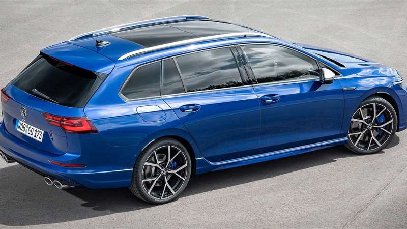 Nový VW Golf R Variant je konečně tady: Driftuje i s velkým kufrem, známe i cenu