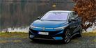 Nový Volkswagen ID.7 poprvé v Česku: Díry v silnicích ignoruje a uvnitř je naprosto normální