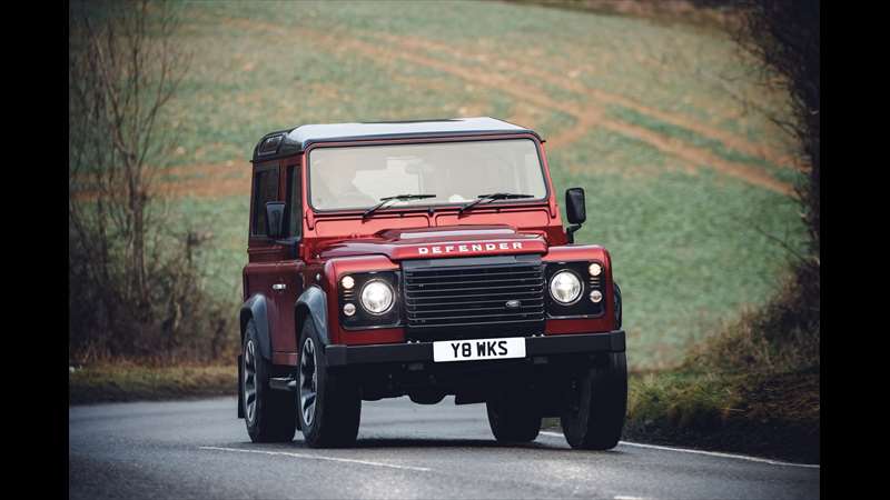 Land Rover Defender V8