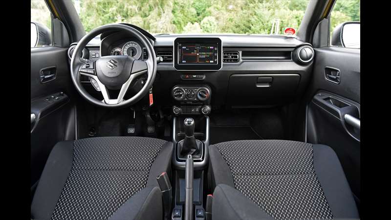 Suzuki Ignis 1.2 DualJet Hybrid 4x4 Foto: Petr Homolka