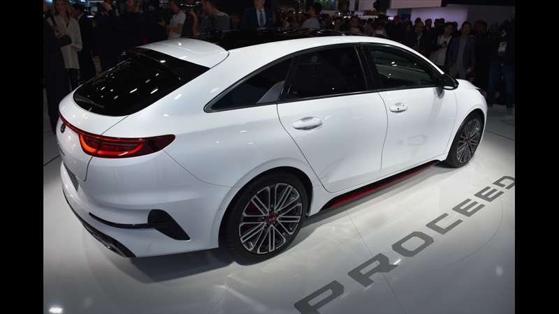 Paříž 2018 živě: Kia Proceed GT